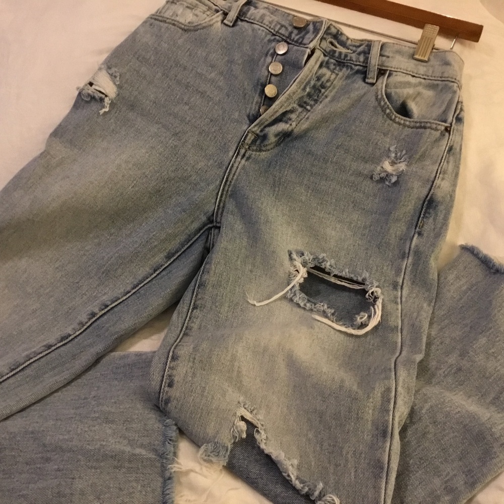 PacSun Distressed Jeans